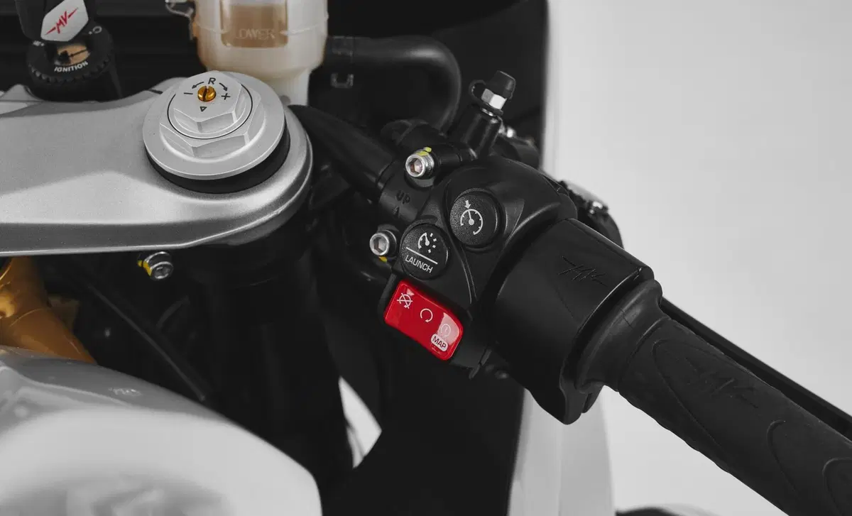 MV Agusta Superveloce 800 Superveloce 800 S (2021 - 25) (13)