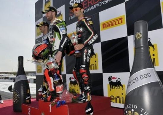 Superbike. Sykes vince Gara1 a Donington