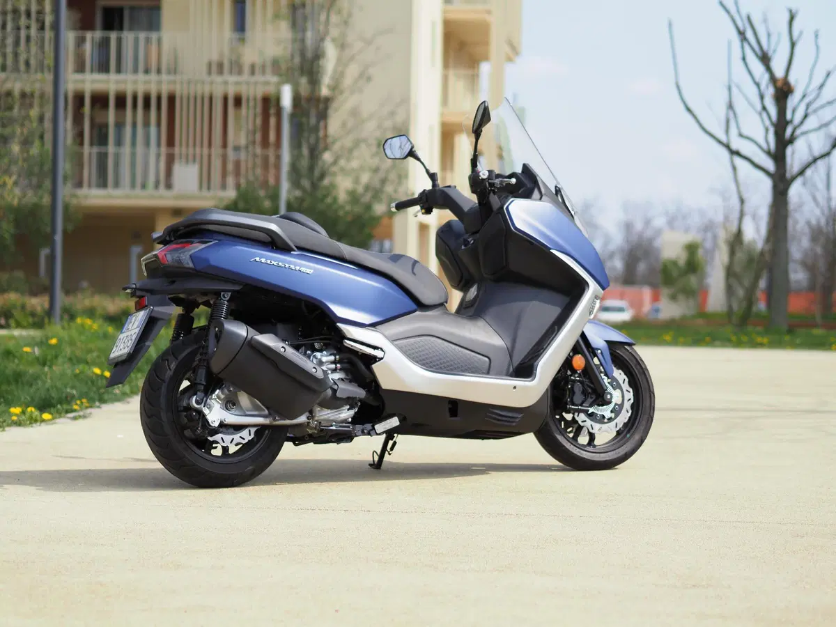 SYM Maxsym 400 TEST: lo sport GT si rinnova (14)