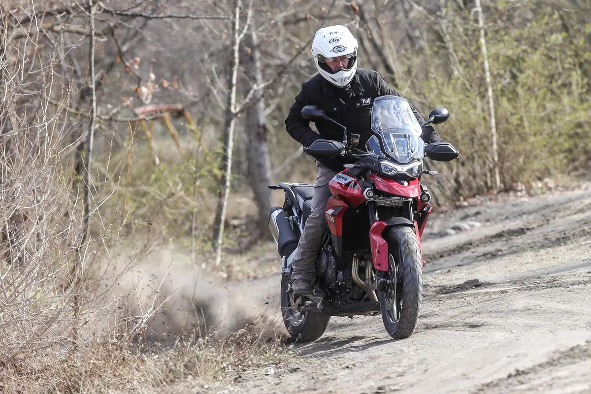 Triumph Tiger 850 Sport vs 900 Rally e GT: super TEST 2021 per le tigri inglesi (34)