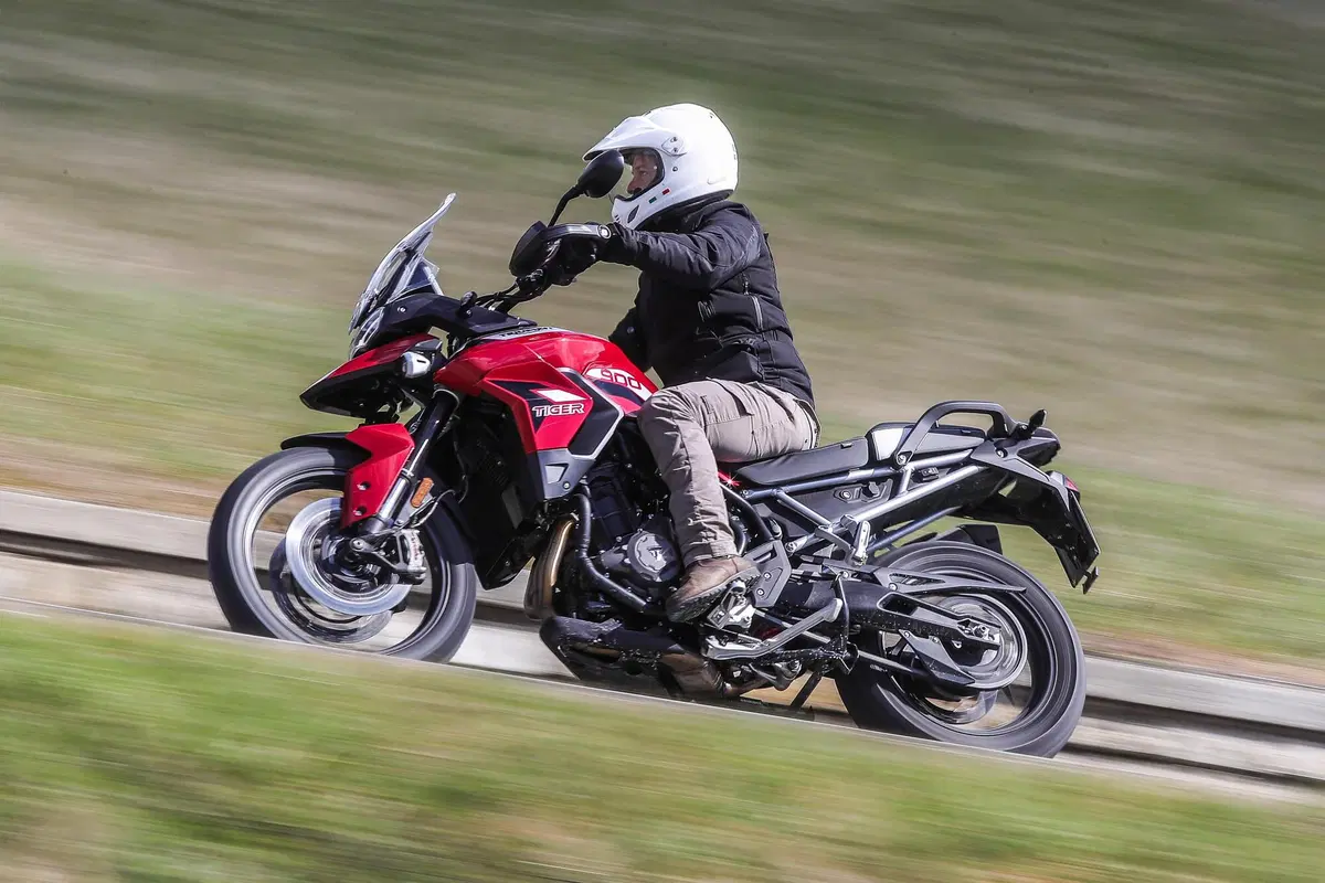 Triumph Tiger 850 Sport vs 900 Rally e GT: super TEST 2021 per le tigri inglesi (3)