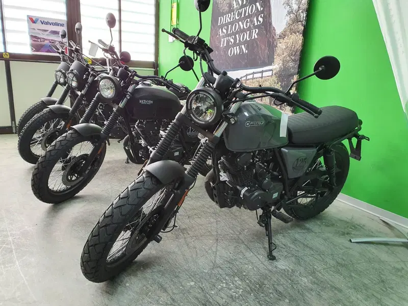 Brixton Motorcycles Cromwell 125 CBS (2021 - 26) (3)