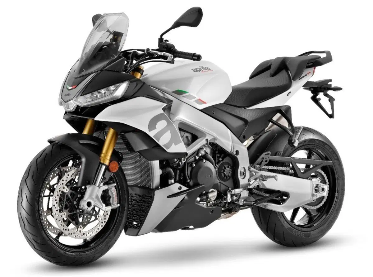 Aprilia Tuono V4 e V4 Factory 2021: presto in vendita. I prezzi (6)