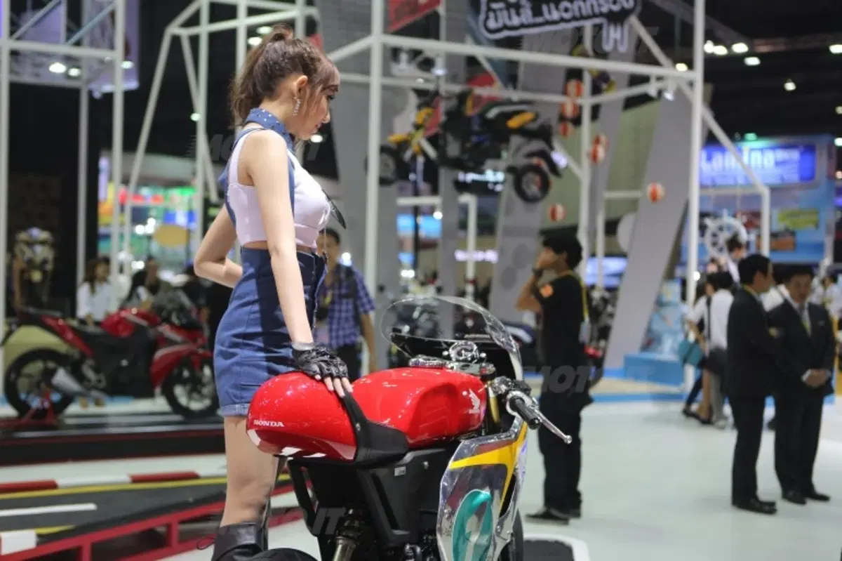 Bangkok Motor Show: Honda Zoomer X California ed RC-X Mini Vintage Racer (4)