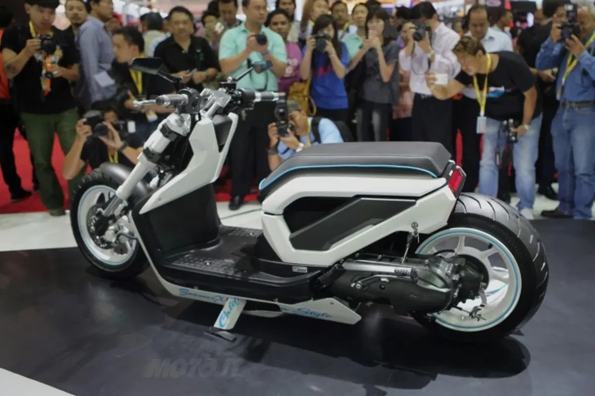 Bangkok Motor Show: Honda Zoomer X California ed RC-X Mini Vintage Racer (9)