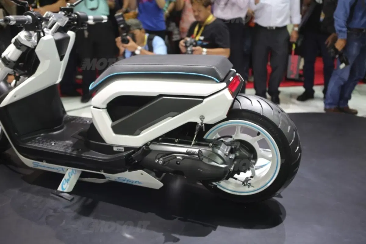Bangkok Motor Show: Honda Zoomer X California ed RC-X Mini Vintage Racer (11)