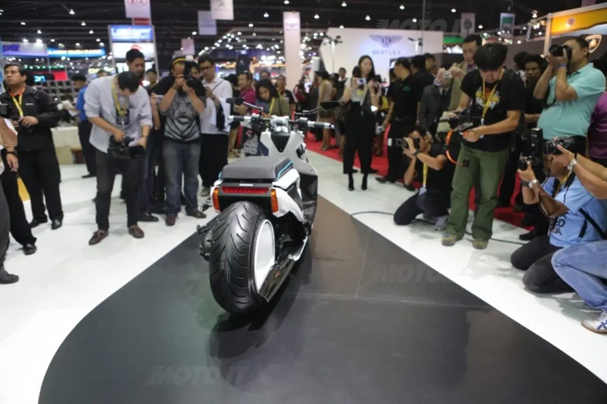 Bangkok Motor Show: Honda Zoomer X California ed RC-X Mini Vintage Racer (14)