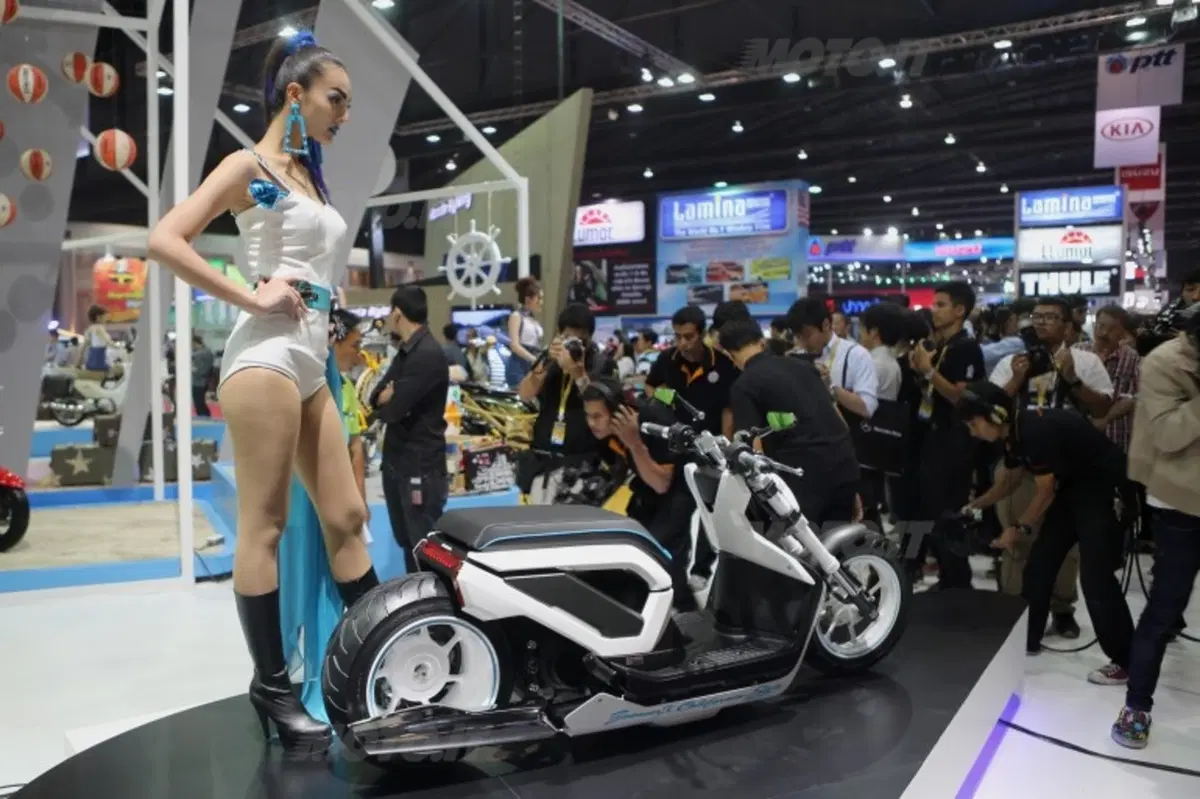 Bangkok Motor Show: Honda Zoomer X California ed RC-X Mini Vintage Racer (16)