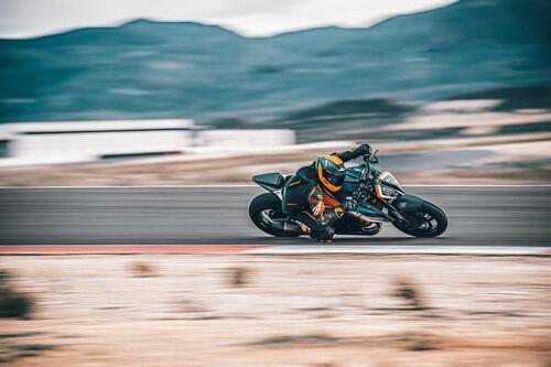 KTM 1290 Super Duke RR: i 500 esemplari sold out in 48 minuti (3)