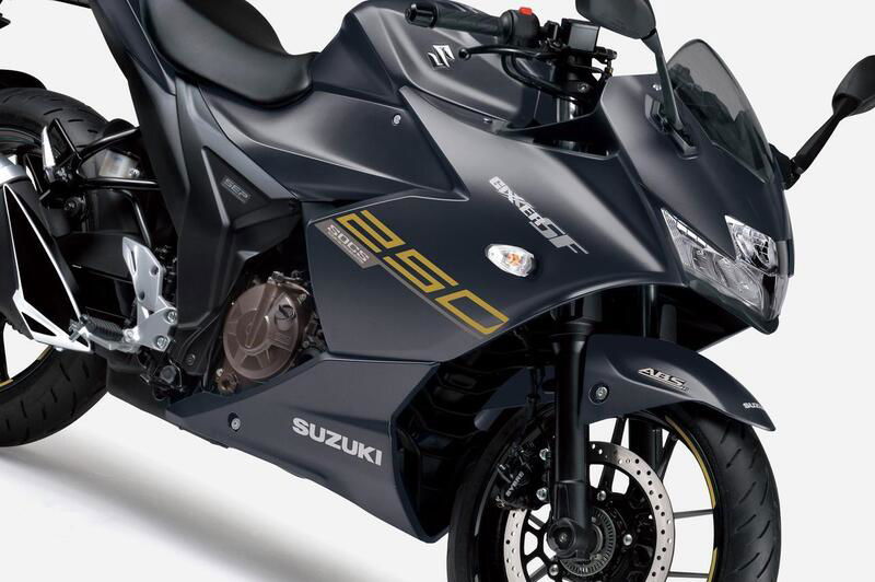 Suzuki Gixxer SF 250, nuove colorazioni per il Giappone