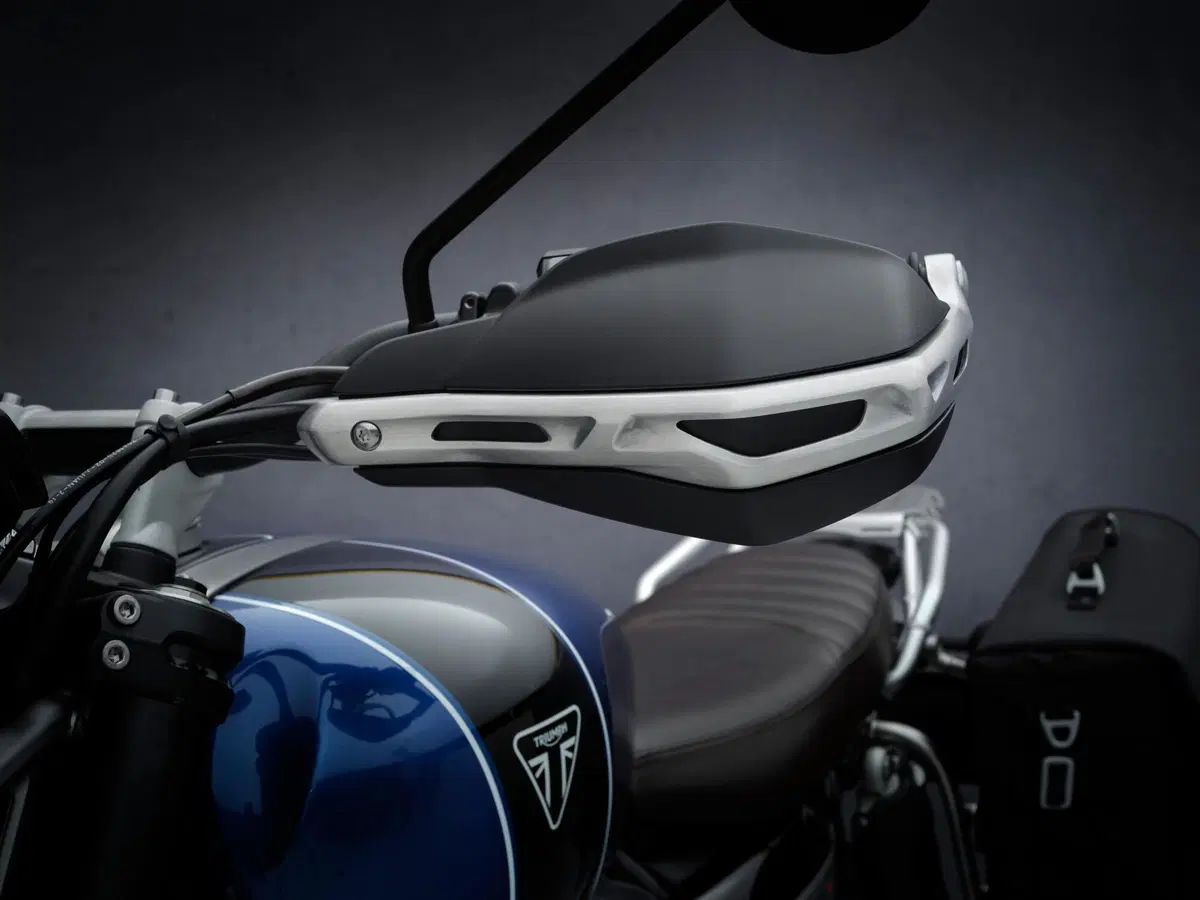 Nuove Triumph Scrambler 1200 XC e XE 2021[NON PUBBLICARE, EMBARGO FINO ALLE 13:00 DEL 13 APRILE] (3)