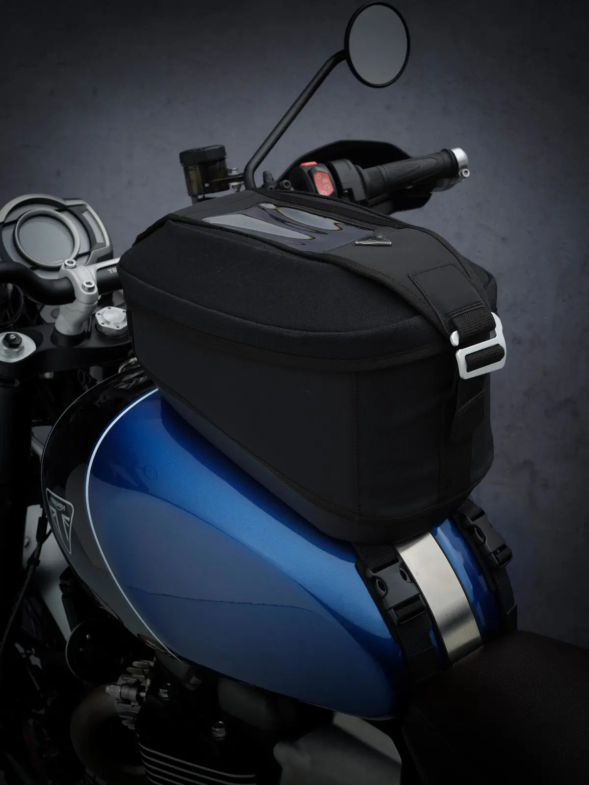 Nuove Triumph Scrambler 1200 XC e XE 2021[NON PUBBLICARE, EMBARGO FINO ALLE 13:00 DEL 13 APRILE] (4)
