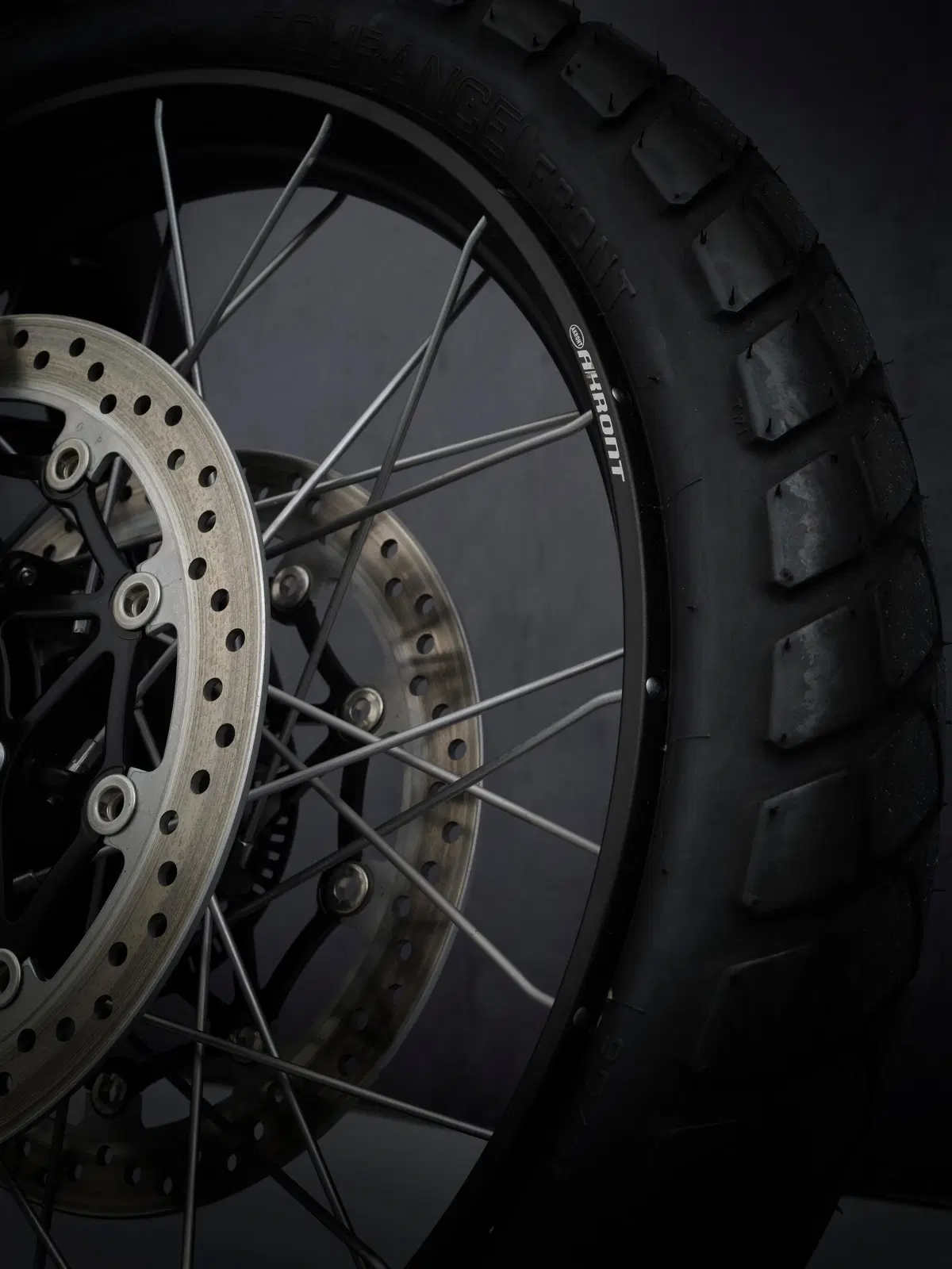 Nuove Triumph Scrambler 1200 XC e XE 2021[NON PUBBLICARE, EMBARGO FINO ALLE 13:00 DEL 13 APRILE] (3)