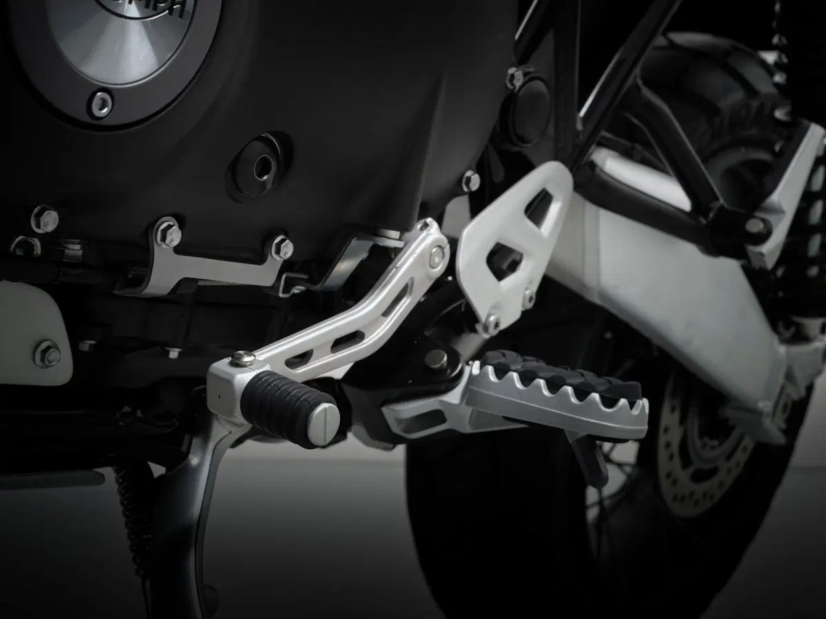 Nuove Triumph Scrambler 1200 XC e XE 2021[NON PUBBLICARE, EMBARGO FINO ALLE 13:00 DEL 13 APRILE] (12)