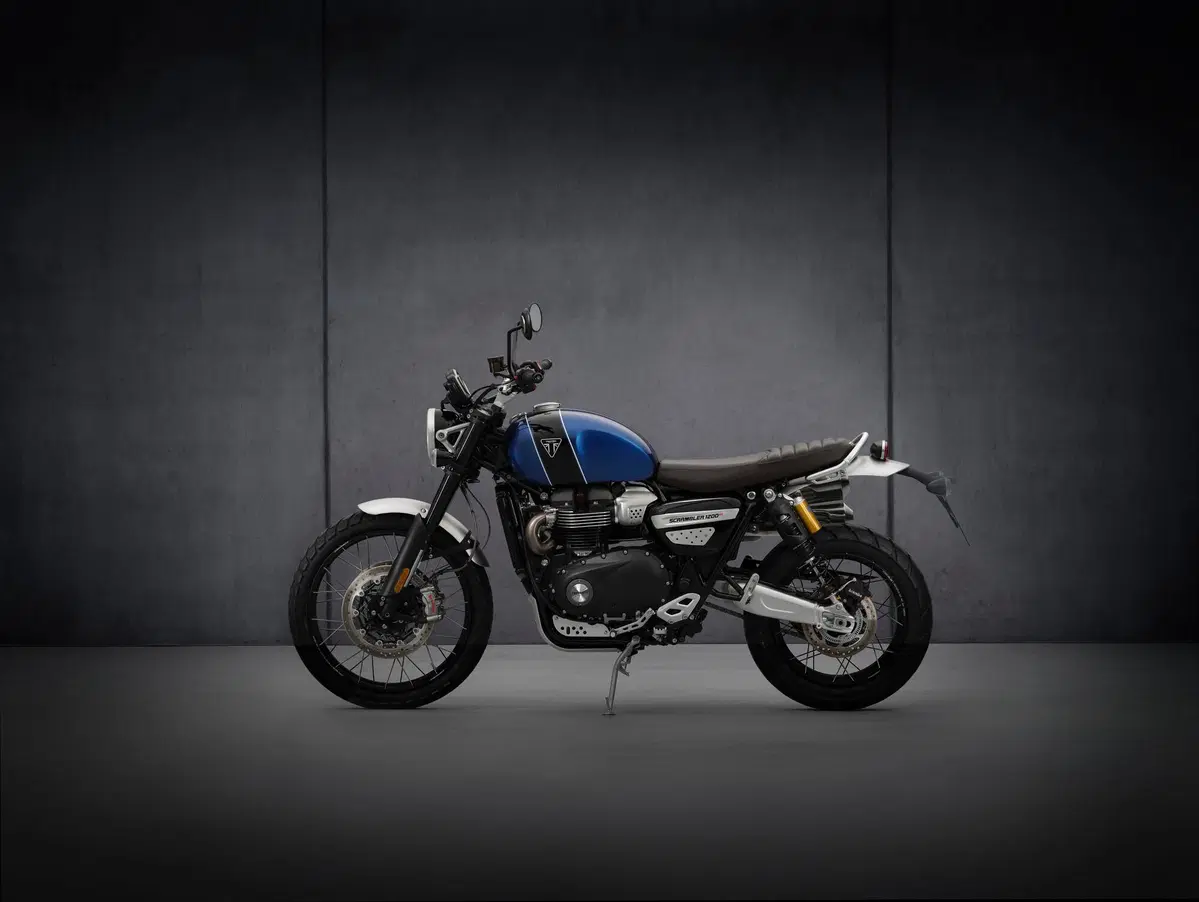 Nuove Triumph Scrambler 1200 XC e XE 2021[NON PUBBLICARE, EMBARGO FINO ALLE 13:00 DEL 13 APRILE] (4)