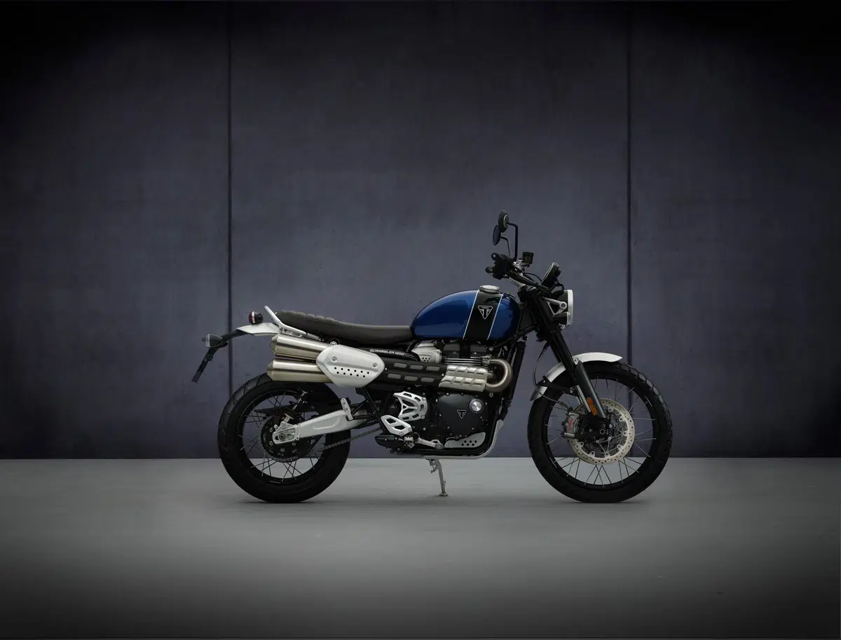 Nuove Triumph Scrambler 1200 XC e XE 2021[NON PUBBLICARE, EMBARGO FINO ALLE 13:00 DEL 13 APRILE] (6)