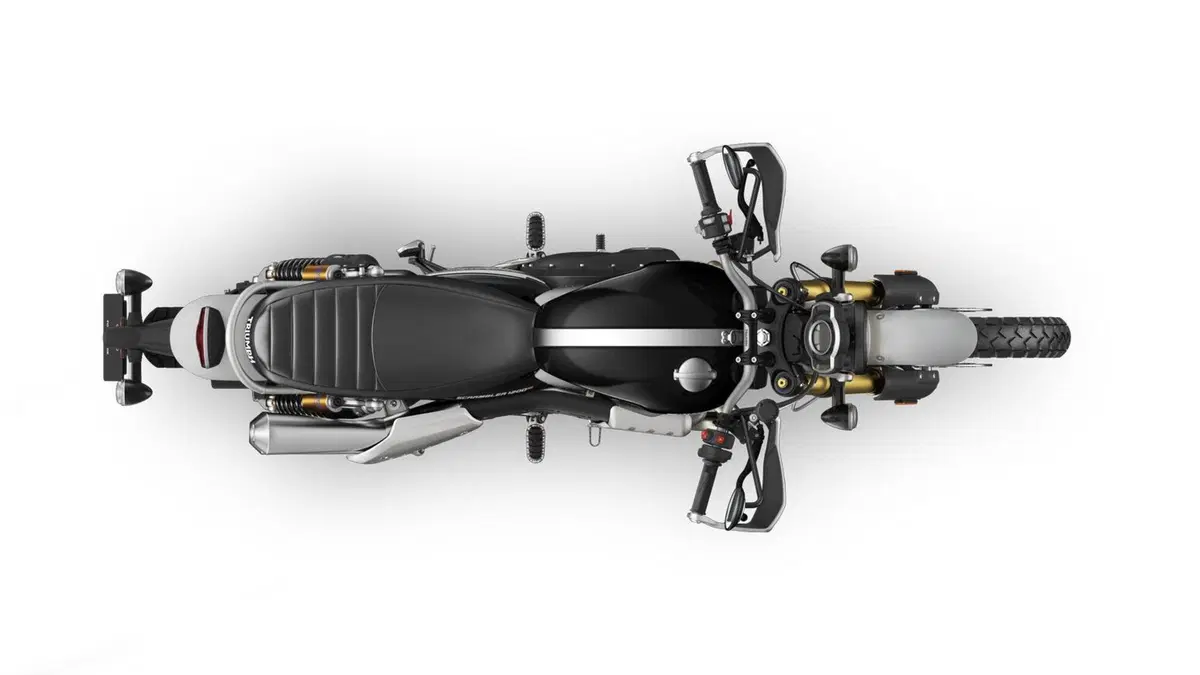 Nuove Triumph Scrambler 1200 XC e XE 2021[NON PUBBLICARE, EMBARGO FINO ALLE 13:00 DEL 13 APRILE] (12)