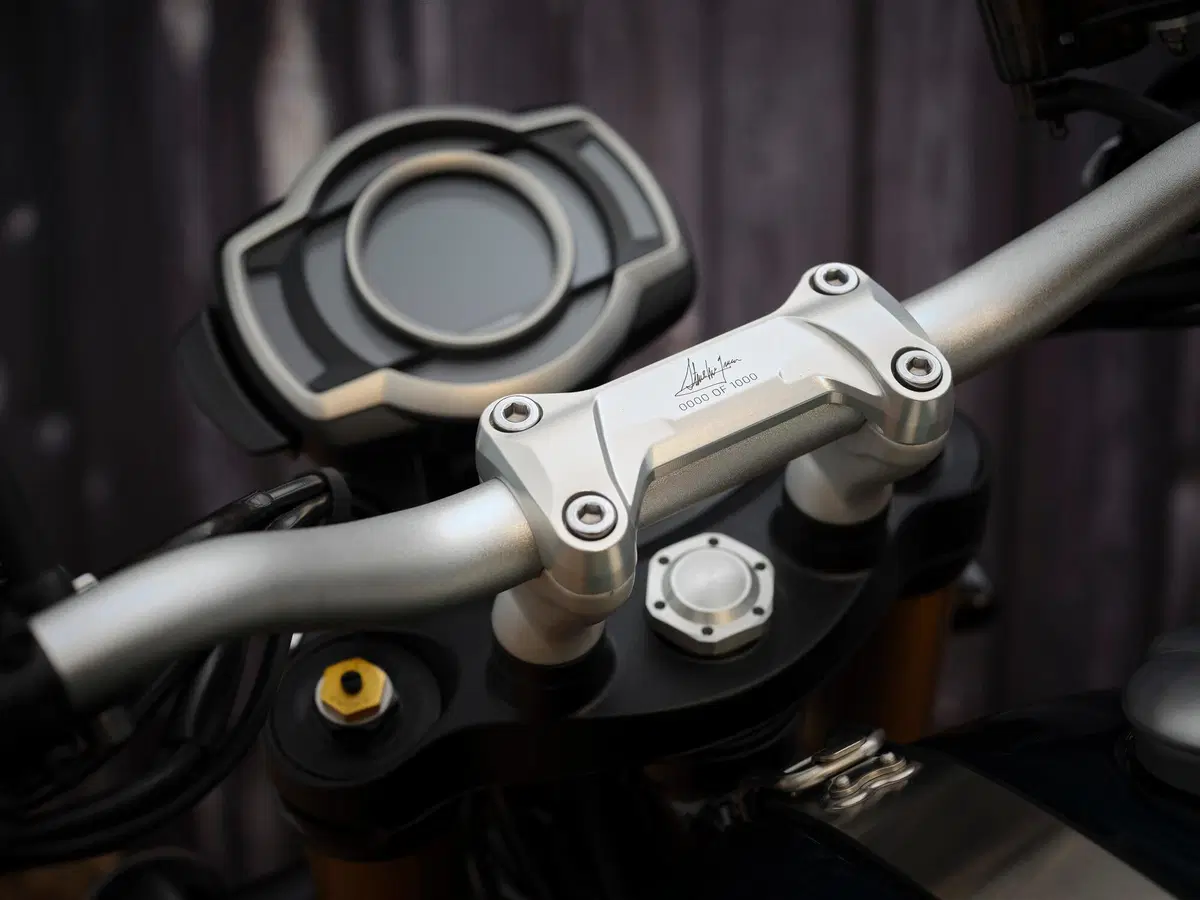 Nuova Triumph Scrambler 1200 Steve McQueen Edition [NON PUBBLICARE, EMBARGO FINO AL 13 APRILE ORE 13] (5)