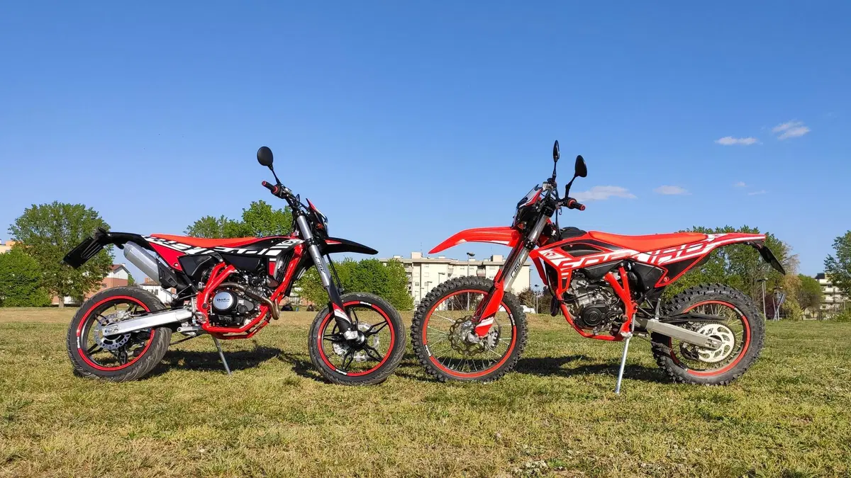 Beta 125 RR 4t Enduro e Motard TEST 2021: motore a fasatura variabile! (8)