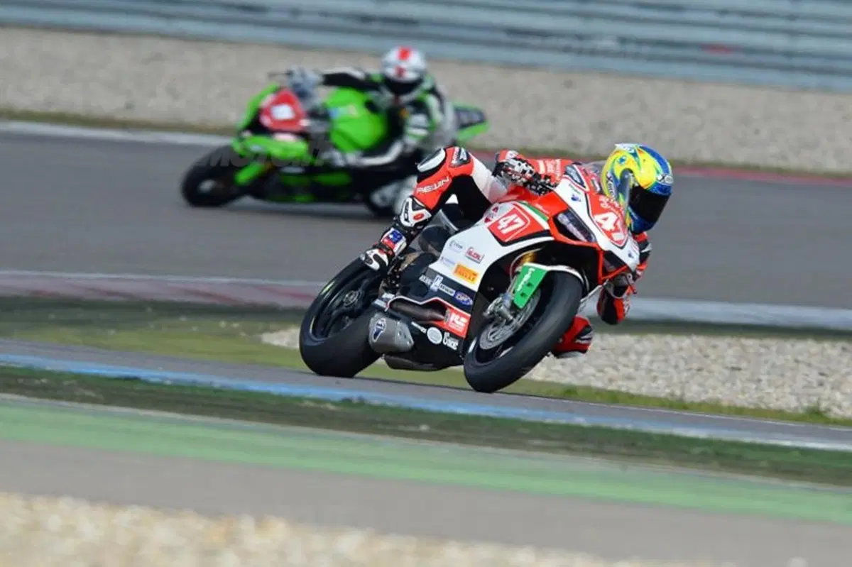 Superbike e Superstock, la vera differenza  (3)