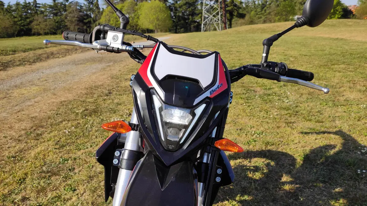 Beta 125 RR 4t Enduro e Motard TEST 2021: motore a fasatura variabile! (15)