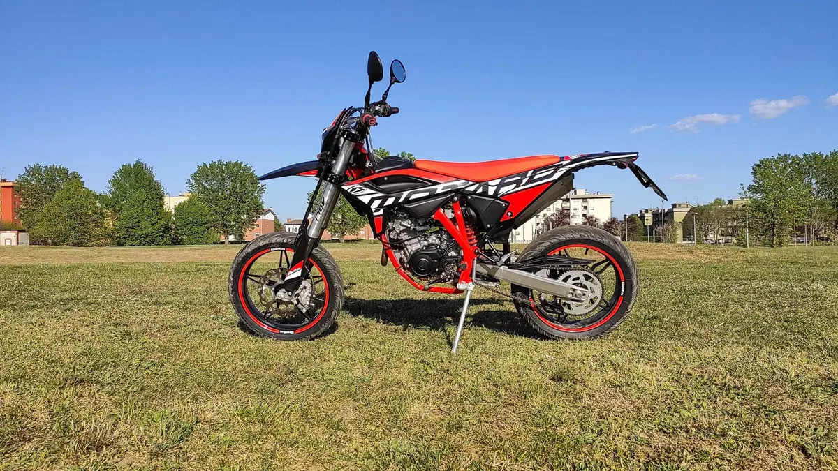 Beta 125 RR 4t Enduro e Motard TEST 2021: motore a fasatura variabile! (17)