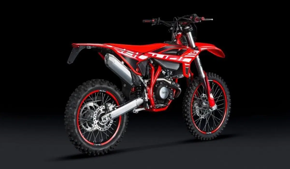 Beta 125 RR 4t Enduro e Motard TEST 2021: motore a fasatura variabile! (2)