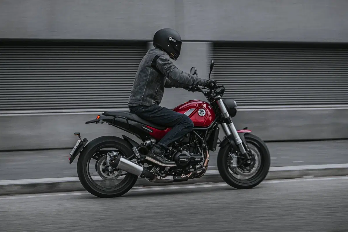 Benelli Leoncino 500 (2021 - 25)