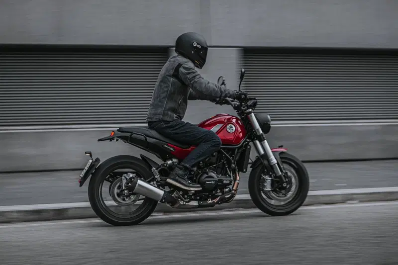Benelli Leoncino 500 (2021 - 25)