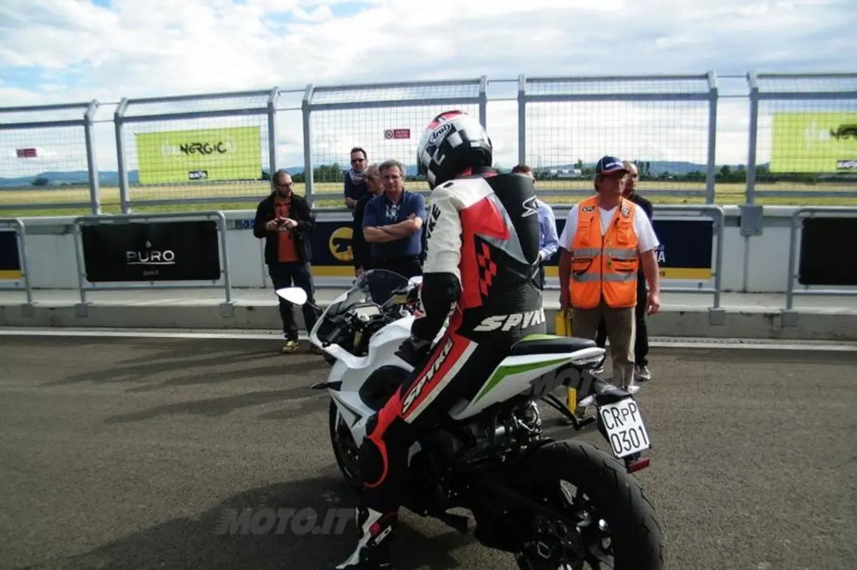 eCRP Energica, debutto ufficiale a Modena (4)