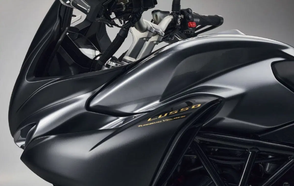MV Agusta Turismo Veloce 2021: quattro le versioni. Dati e prezzi (6)