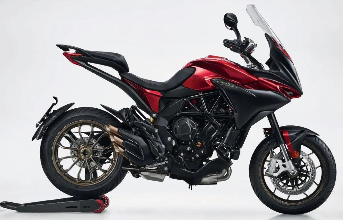 MV Agusta Turismo Veloce 2021: quattro le versioni. Dati e prezzi (3)