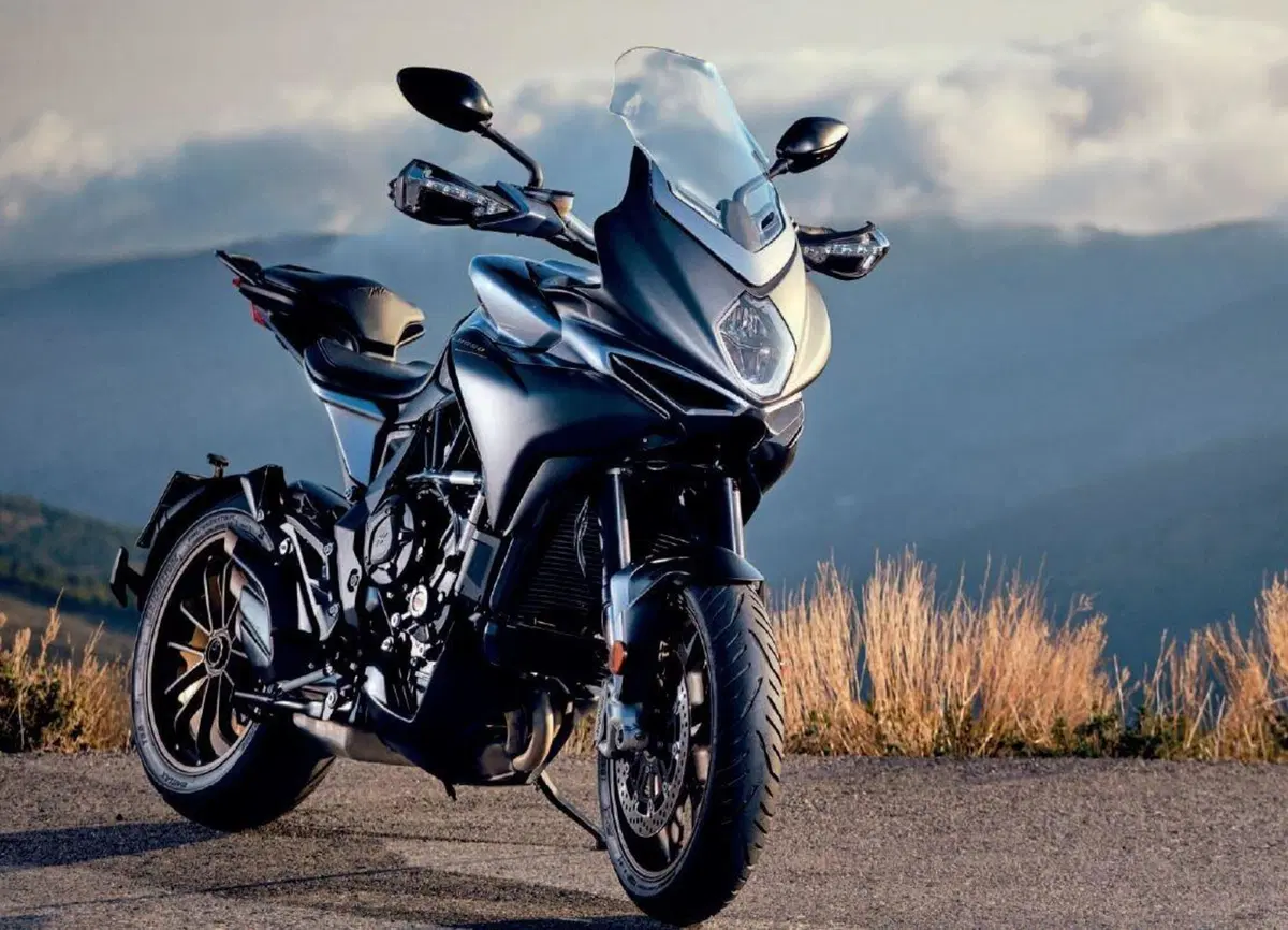 MV Agusta Turismo Veloce 2021: quattro le versioni. Dati e prezzi (10)