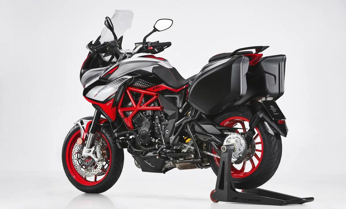 MV Agusta Turismo Veloce 800 Turismo Veloce 800 RC SCS (2021 - 22) (6)