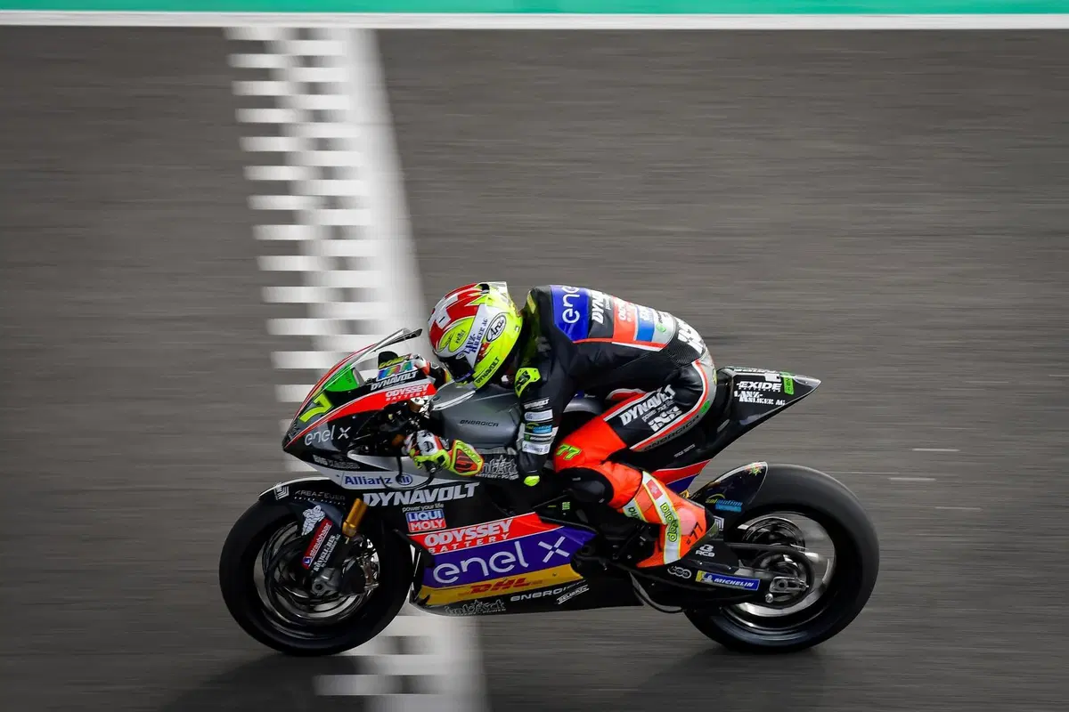 Test MotoE. Domina Aegerter, miglior crono di Granado (10)