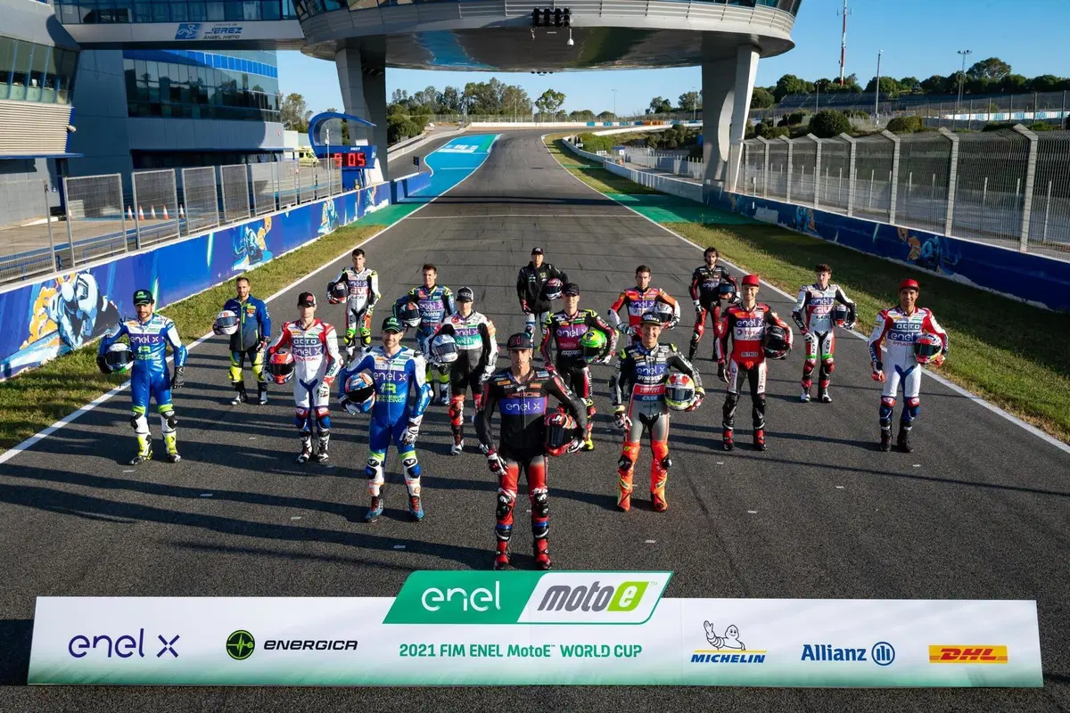 Test MotoE. Domina Aegerter, miglior crono di Granado (16)