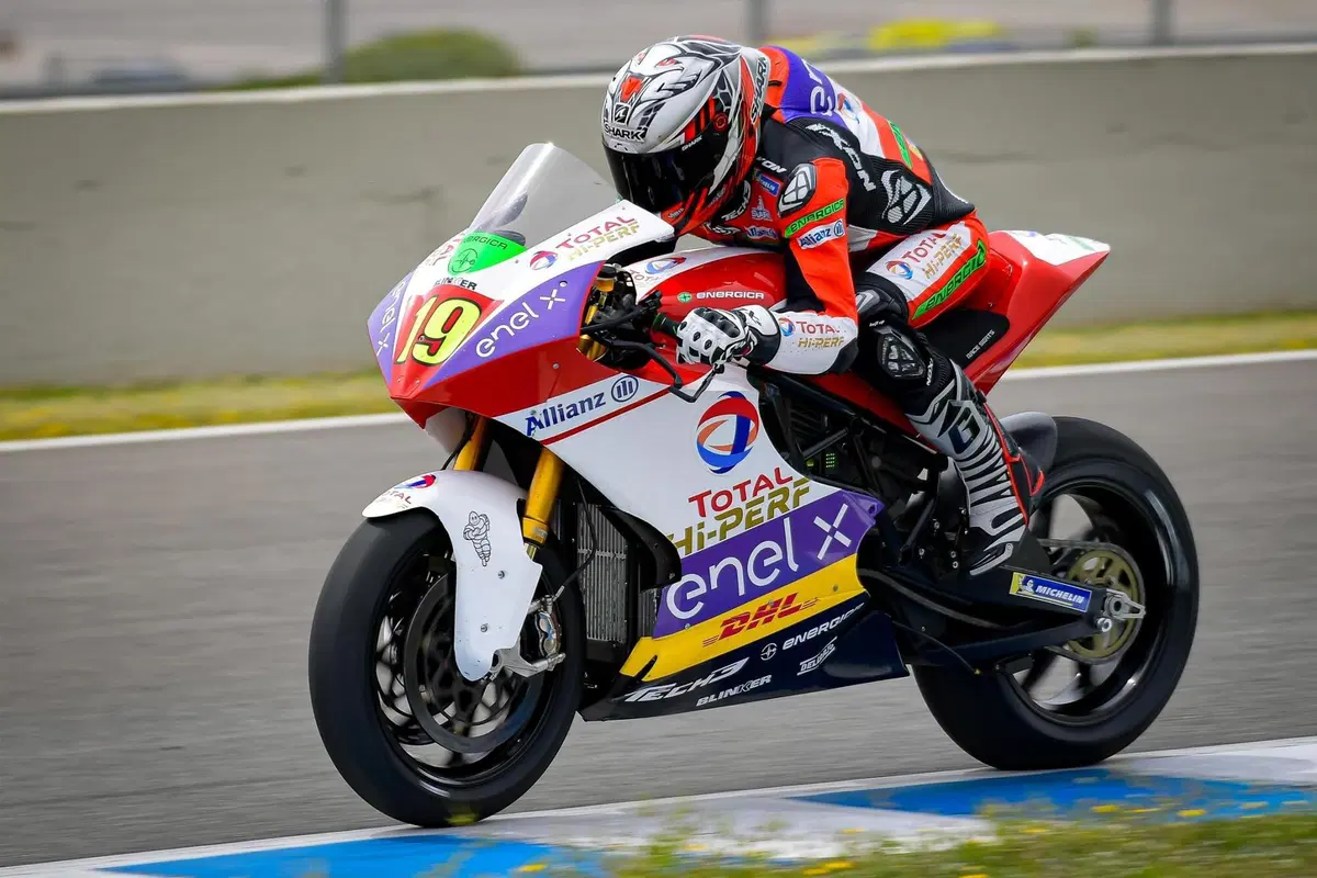 Test MotoE. Domina Aegerter, miglior crono di Granado (23)