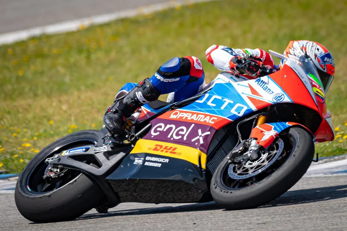 Test MotoE. Domina Aegerter, miglior crono di Granado (24)