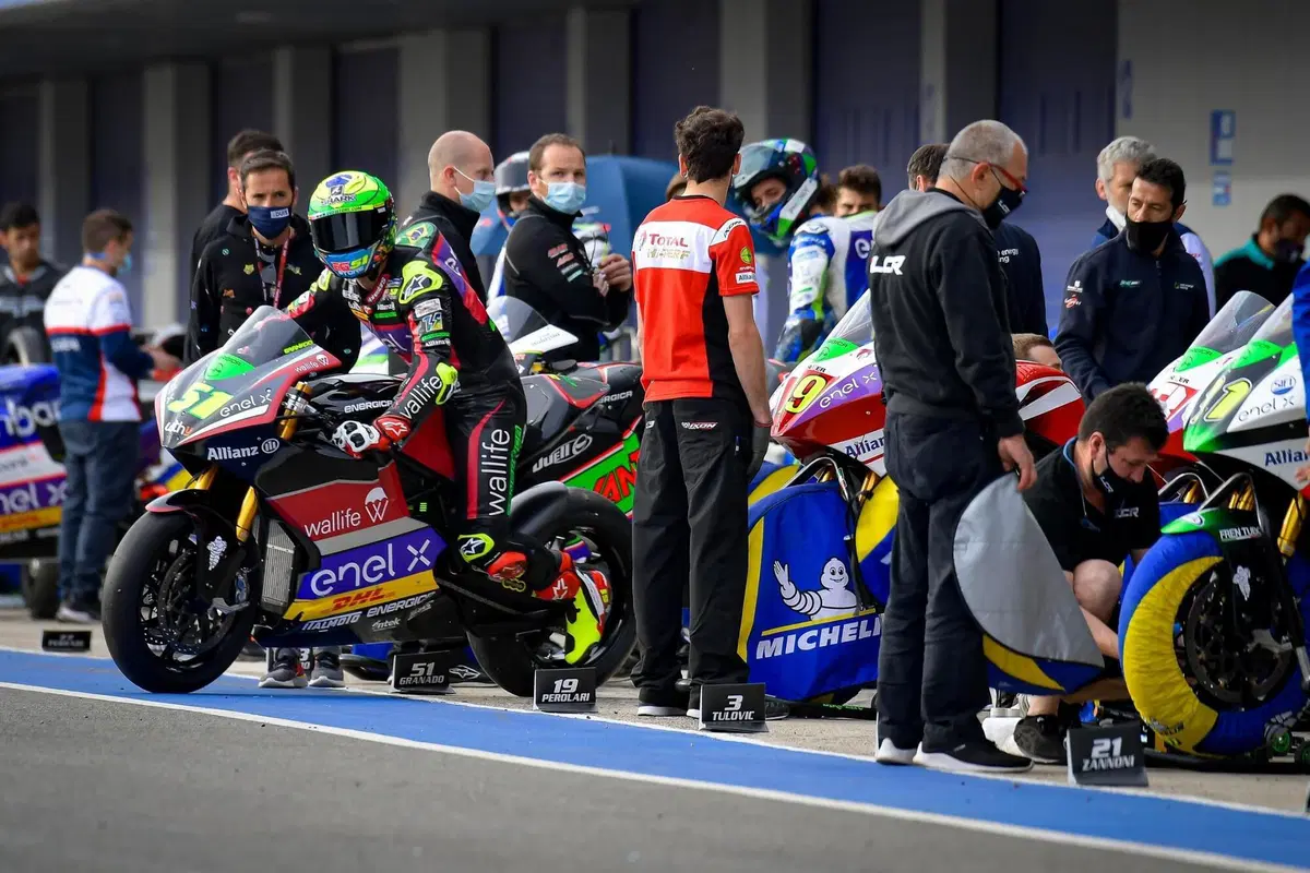 Test MotoE. Domina Aegerter, miglior crono di Granado (29)