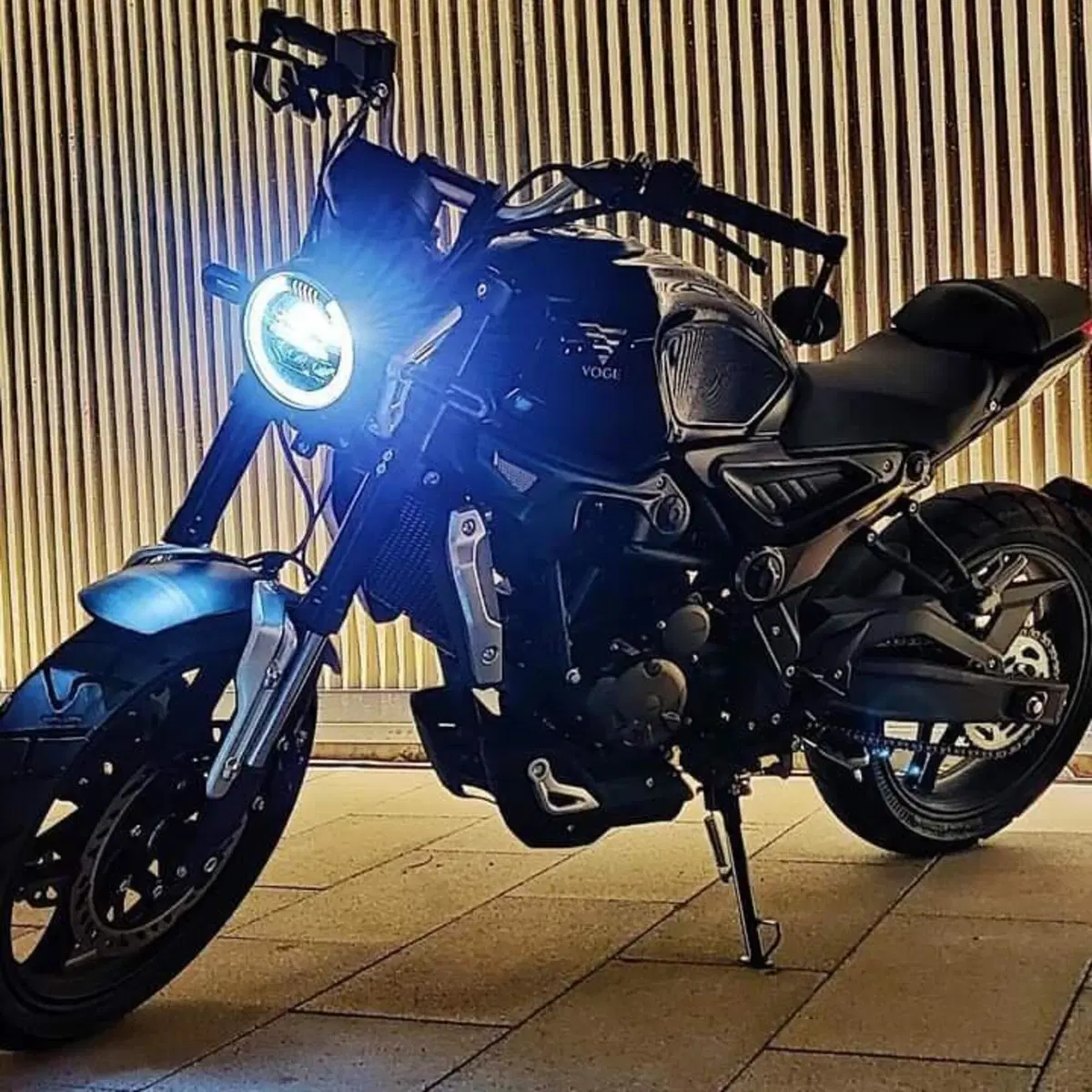 VOGE 500AC 2021, ecco il modello di serie (6)