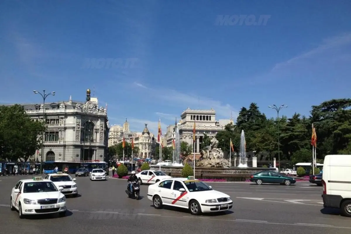 Viaggi. Europe Motorbike Tour: 27 Capitali europee in moto (131)