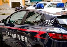 Colpo in moto a Pesaro: rappresentante di gioielli rapinato per 30000 Euro