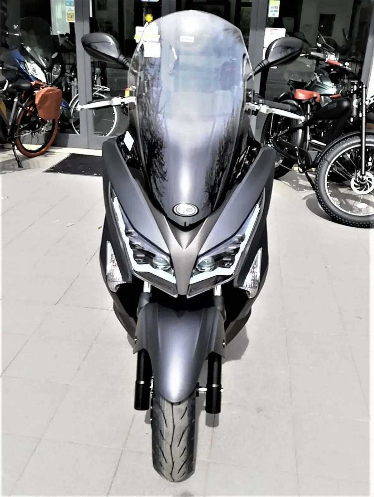 Kymco X-Town 300i (2021 - 24) (2)