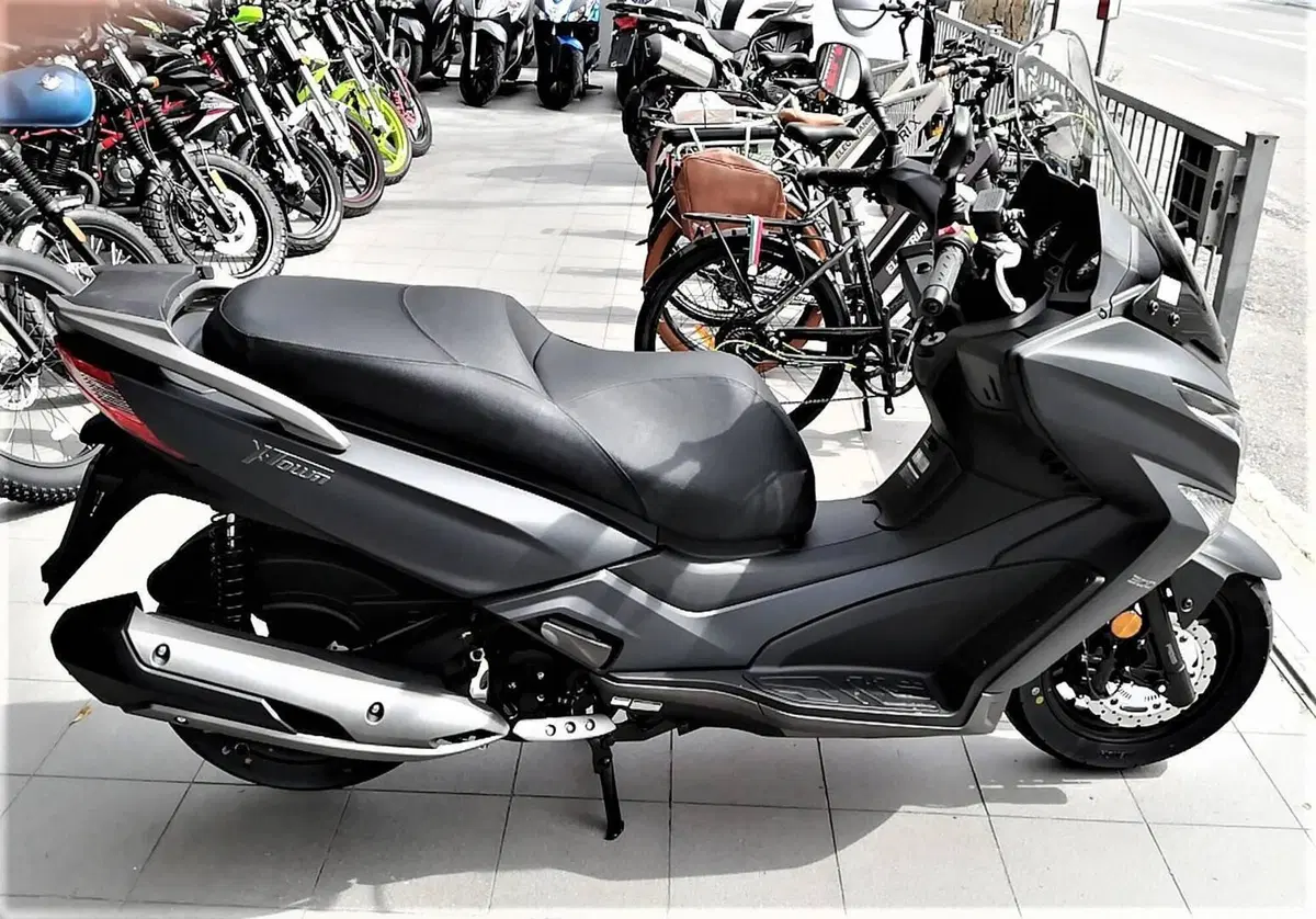 Kymco X-Town 300i (2021 - 24) (3)