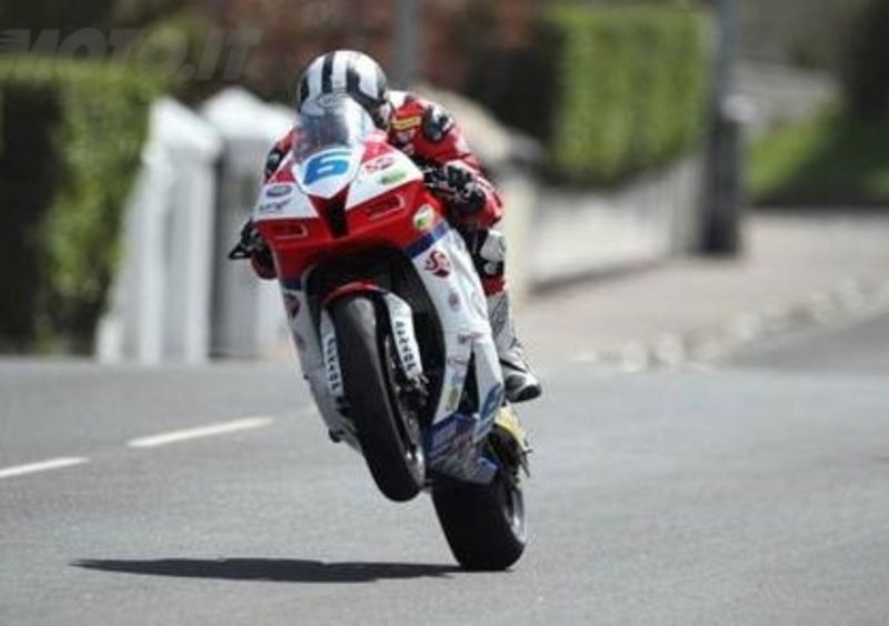 Tourist Trophy, Supersport-2: poker di Dunlop