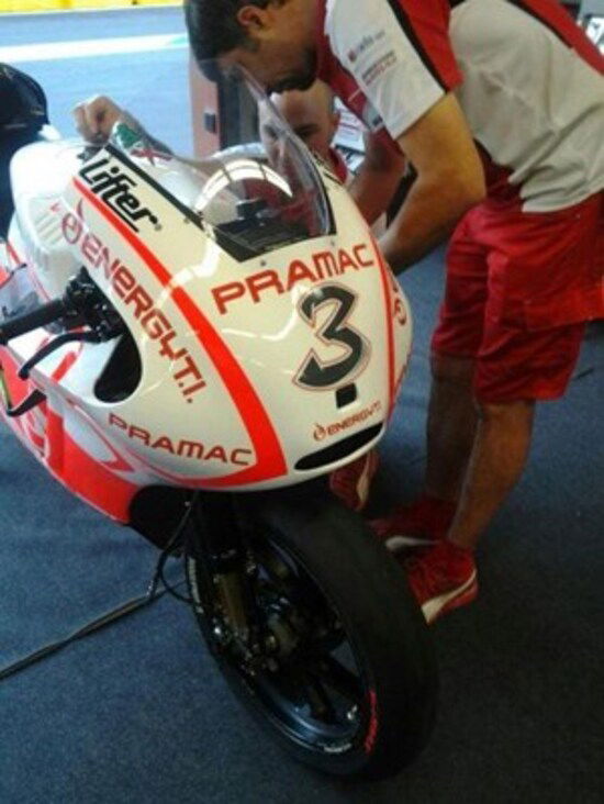 Test Ducati MotoGP. Biaggi a scuola al Mugello