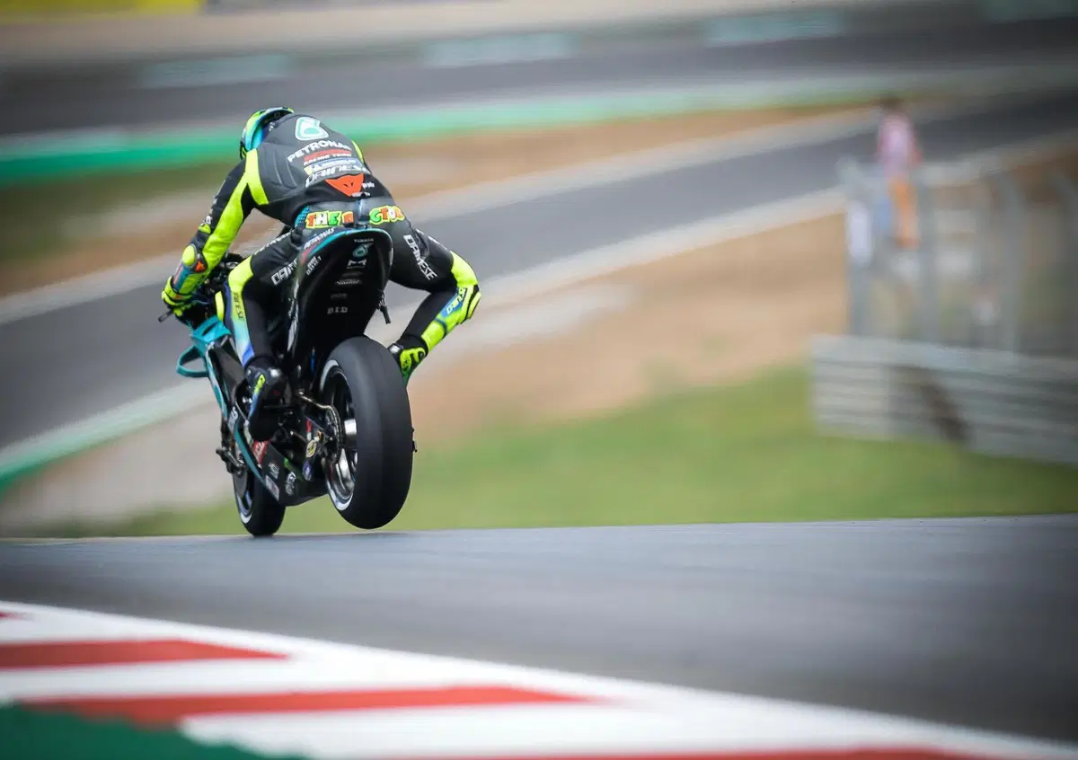 MotoGP. GP del Portogallo a Portimao. Valentino Rossi: "Arrabbiarsi non serve" 