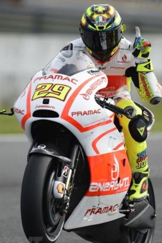 Andrea Iannone incontra i suoi fans Venerdì 7 giugno alle ore 18.00 presso MARKET2RUOTE di Castelfranco Veneto 