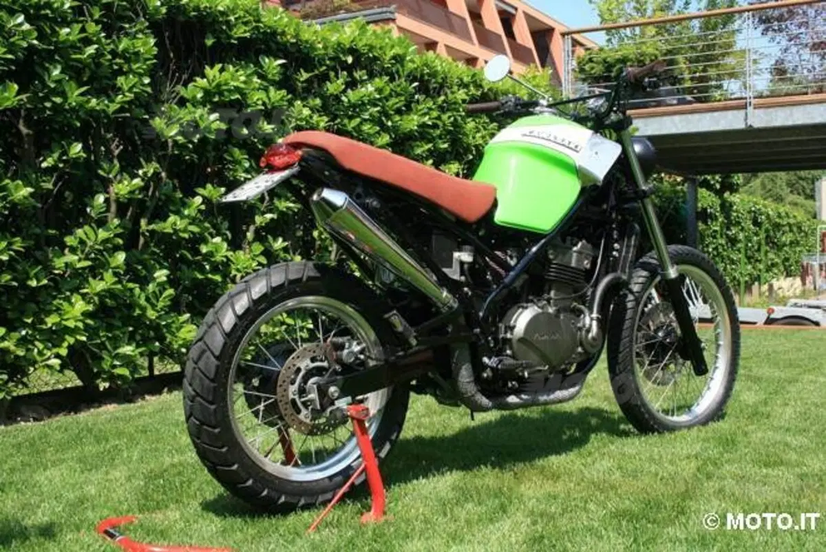 Le Strane di Moto.it: Kawasaki KLE500 (2)