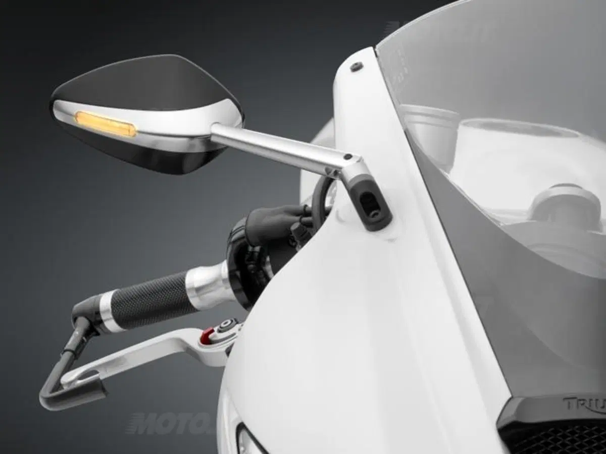 Rizoma presenta Veloce L, lo specchio per moto sportive (2)